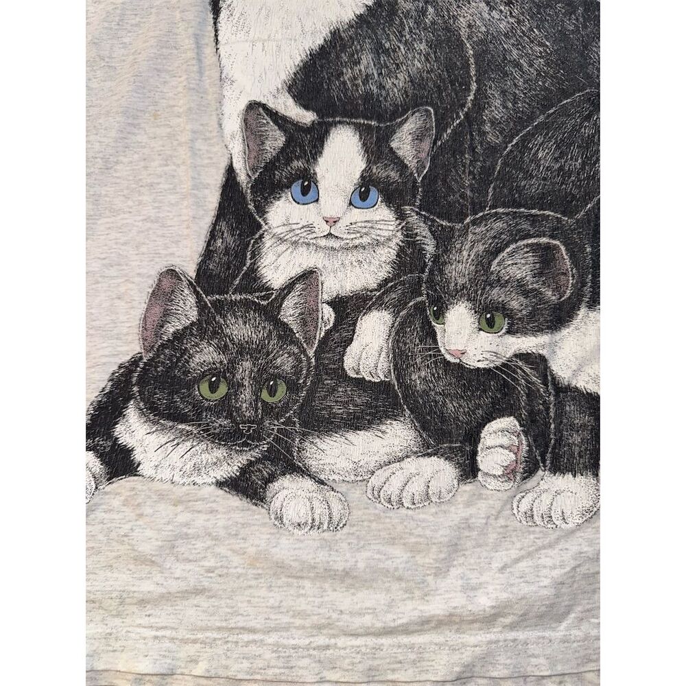 Katz Vintage Tuxedo Cat Family Graphic T-Shirt Unisex OSFM Multicolor - Picture 4 of 6